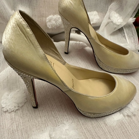 Christian loubutin Eugenie crème swarvowski red bottom heels 39 - Picture 7 of 8